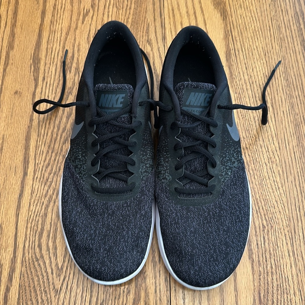 Nike mens shoes